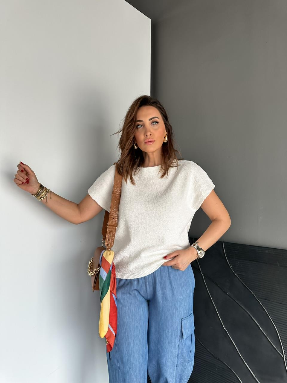 Krem Yarasa Kol Yumuşak Dokulu Tshirt