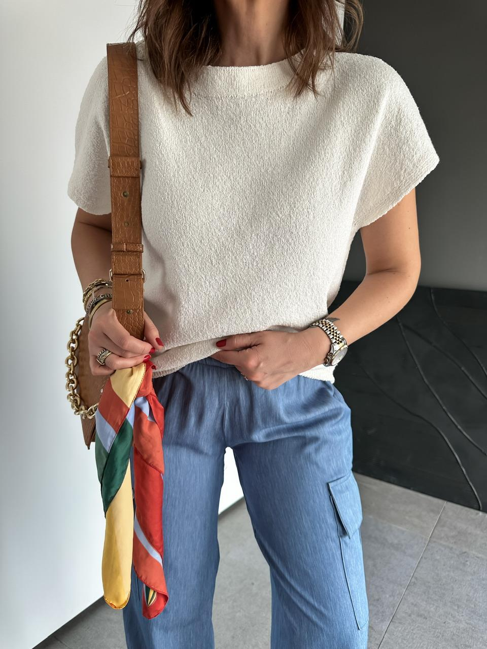 Krem Yarasa Kol Yumuşak Dokulu Tshirt