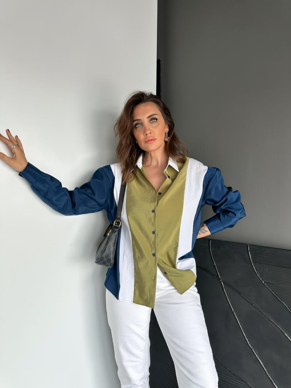 Lacivert Blok Renkli Tasarım Gömlek