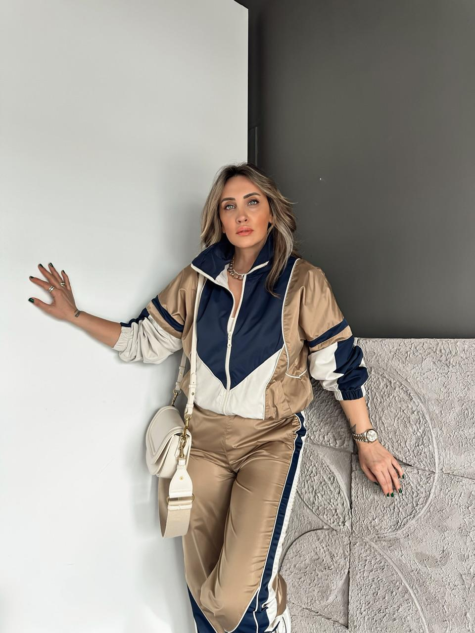 Lacivert Camel Parçalı Tasarım Takım