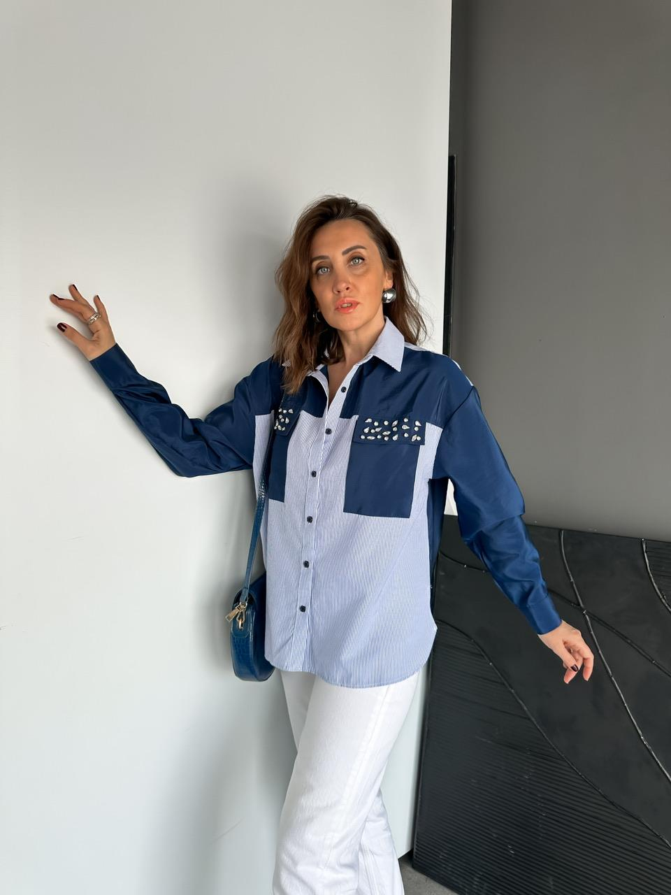 Lacivert Cepleri Taşlı Tasarım Gömlek