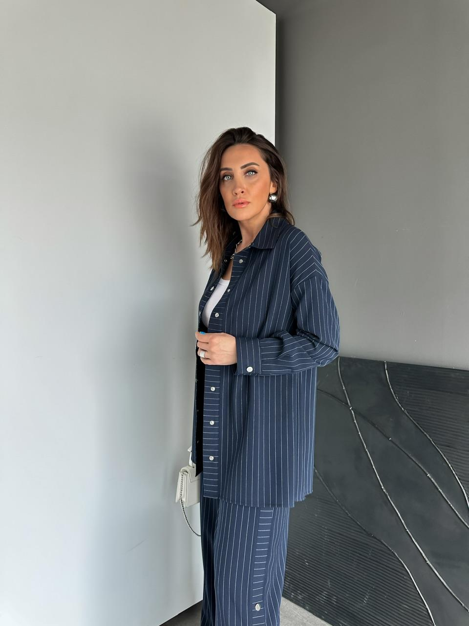 Lacivert Çizgili Pantolonu Çıtçıtlı Takım