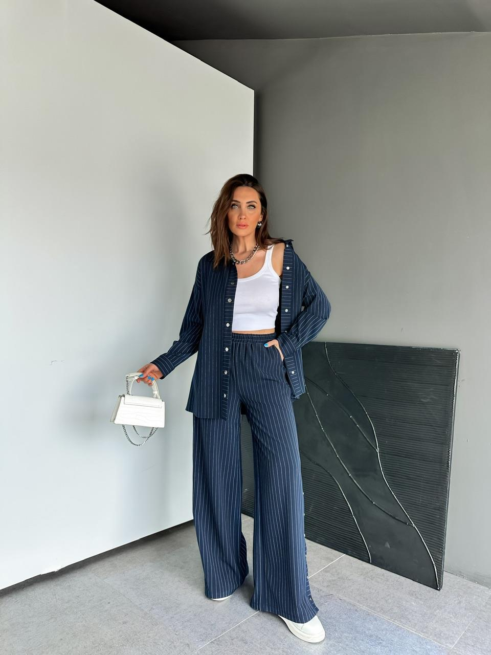 Lacivert Çizgili Pantolonu Çıtçıtlı Takım