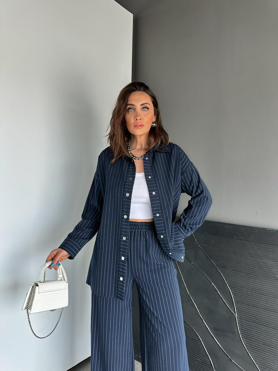 Lacivert Çizgili Pantolonu Çıtçıtlı Takım