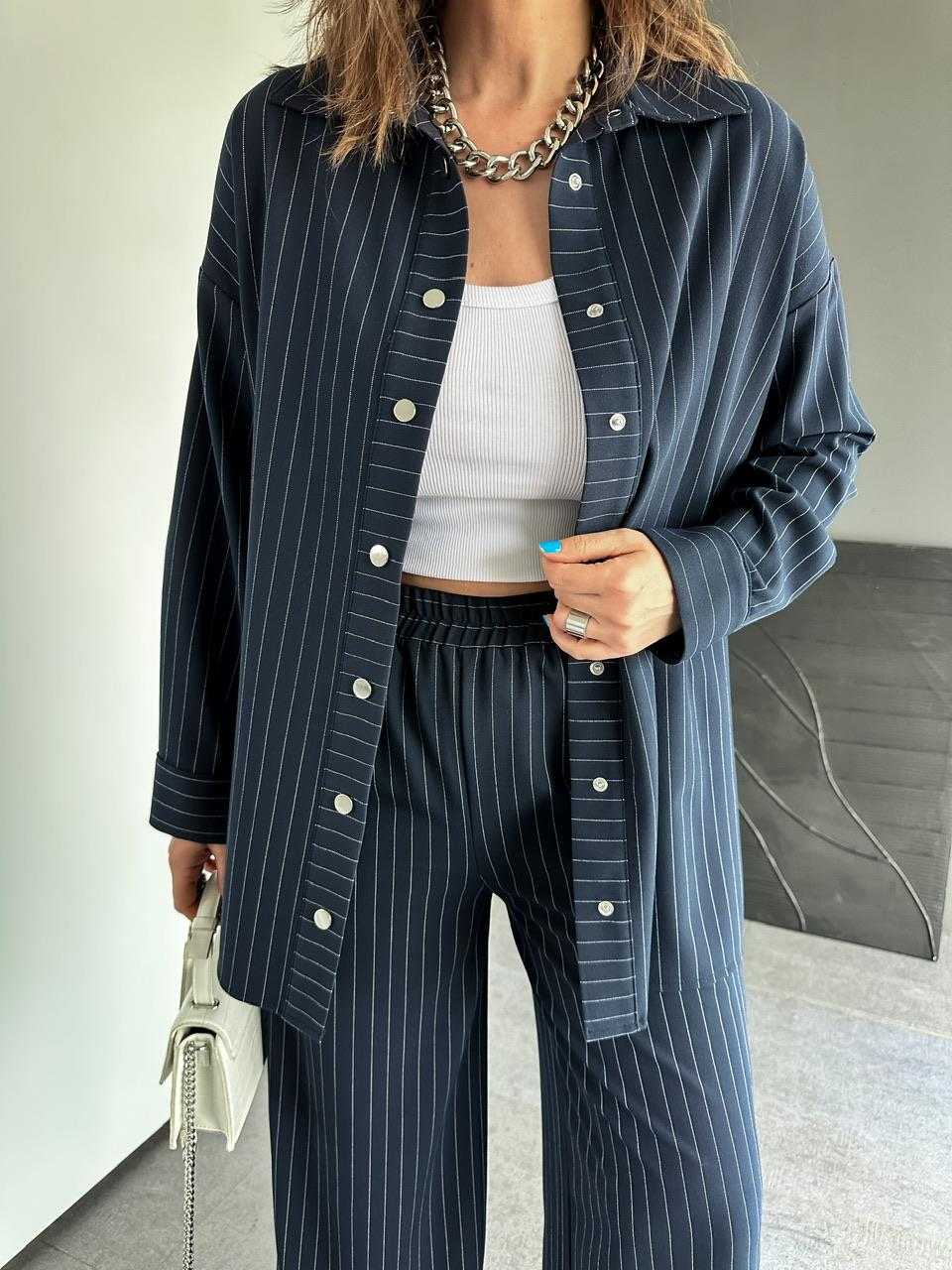 Lacivert Çizgili Pantolonu Çıtçıtlı Takım