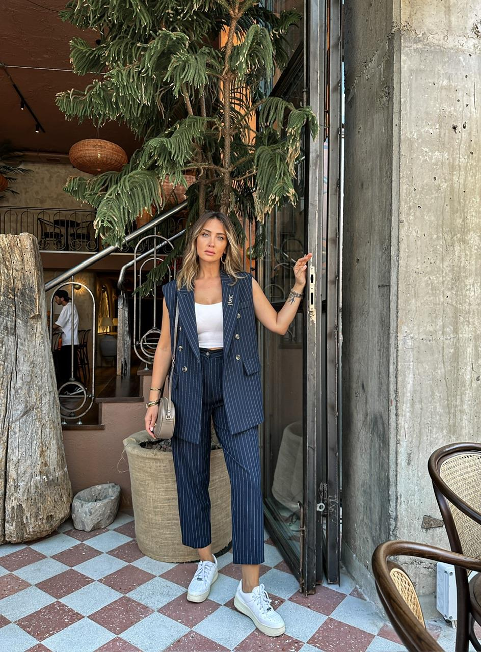 Lacivert Çizgili Yelekli Casual Takım
