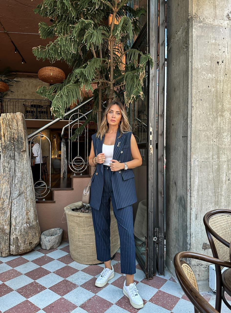 Lacivert Çizgili Yelekli Casual Takım
