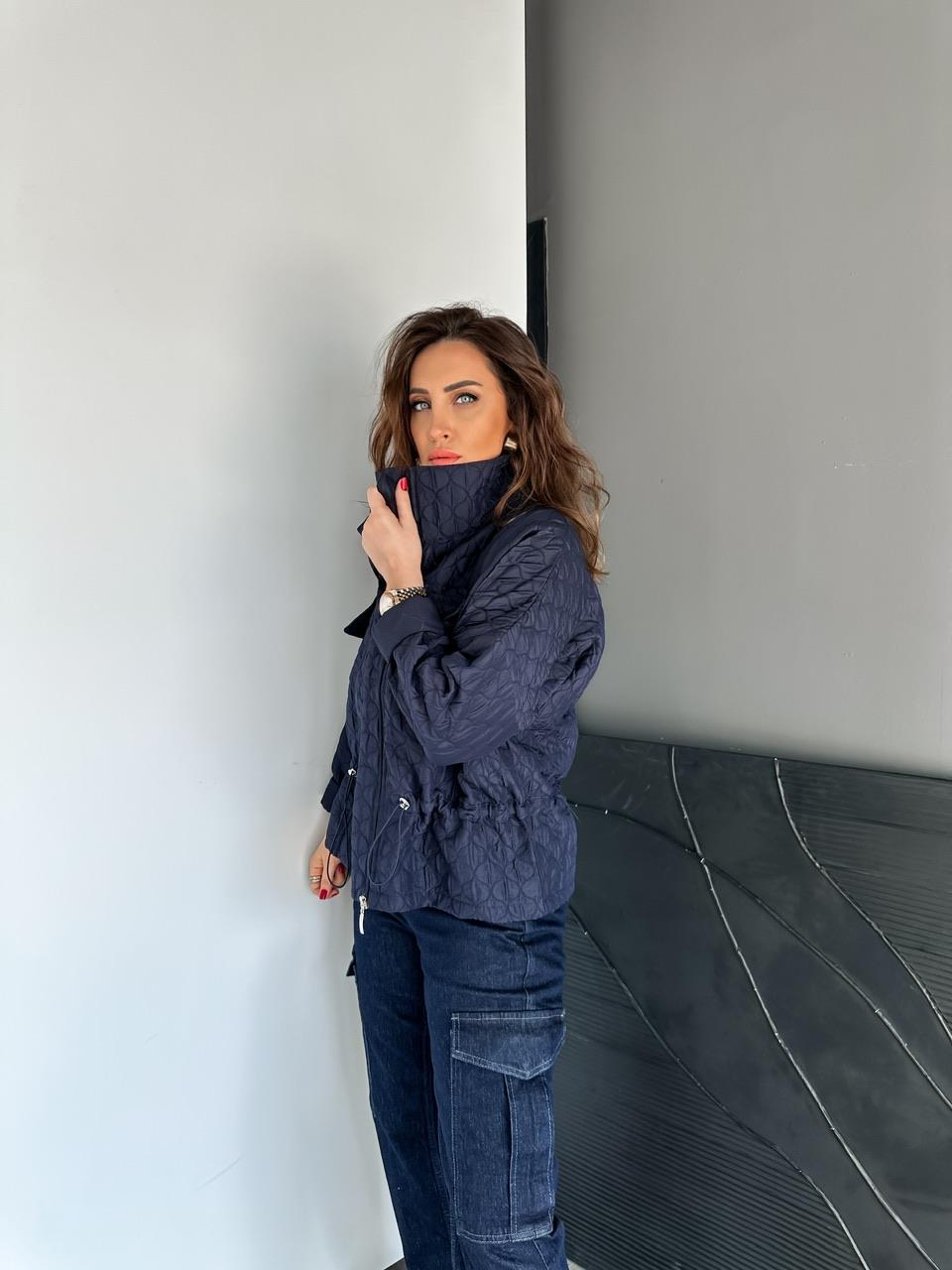 Lacivert Dokulu Beli Büzgülü Ceket