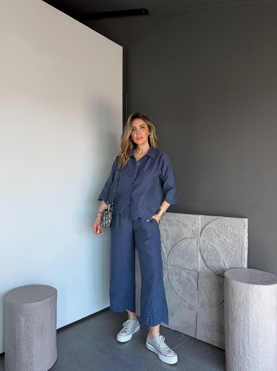 Lacivert Eteği Nakışlı Premium Keten Takım