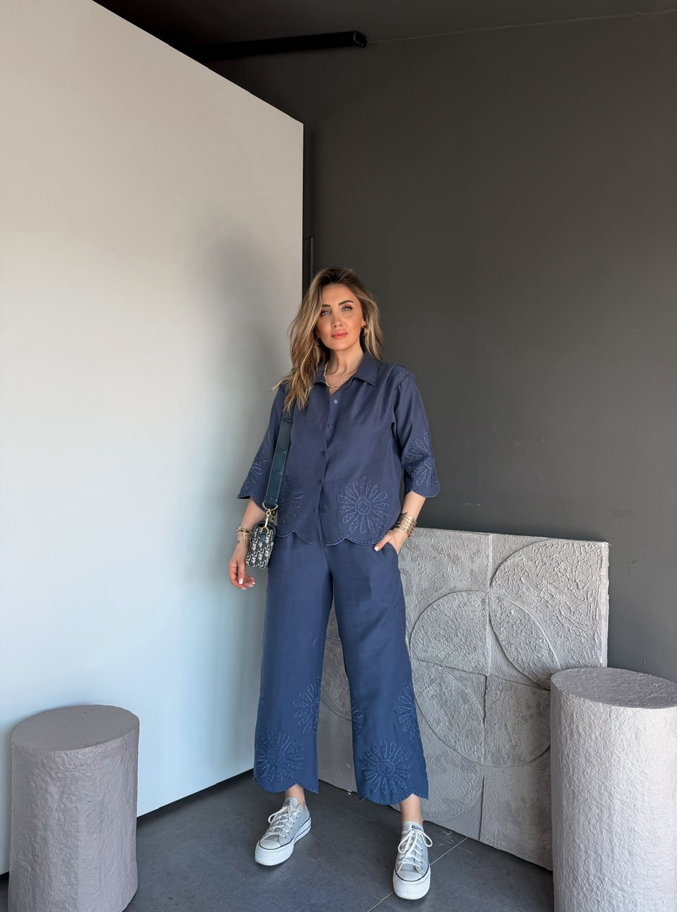 Lacivert Eteği Nakışlı Premium Keten Takım