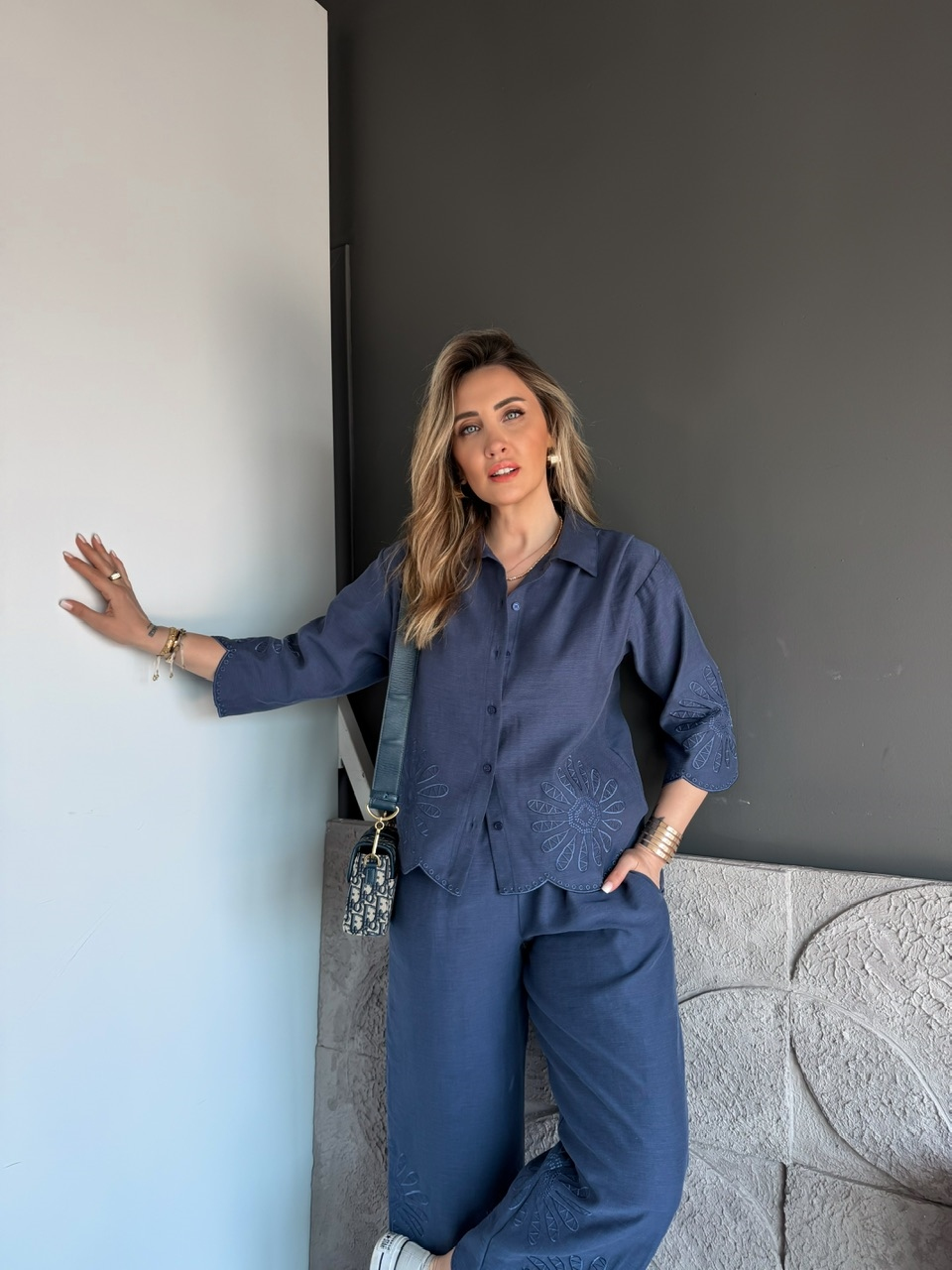 Lacivert Eteği Nakışlı Premium Keten Takım