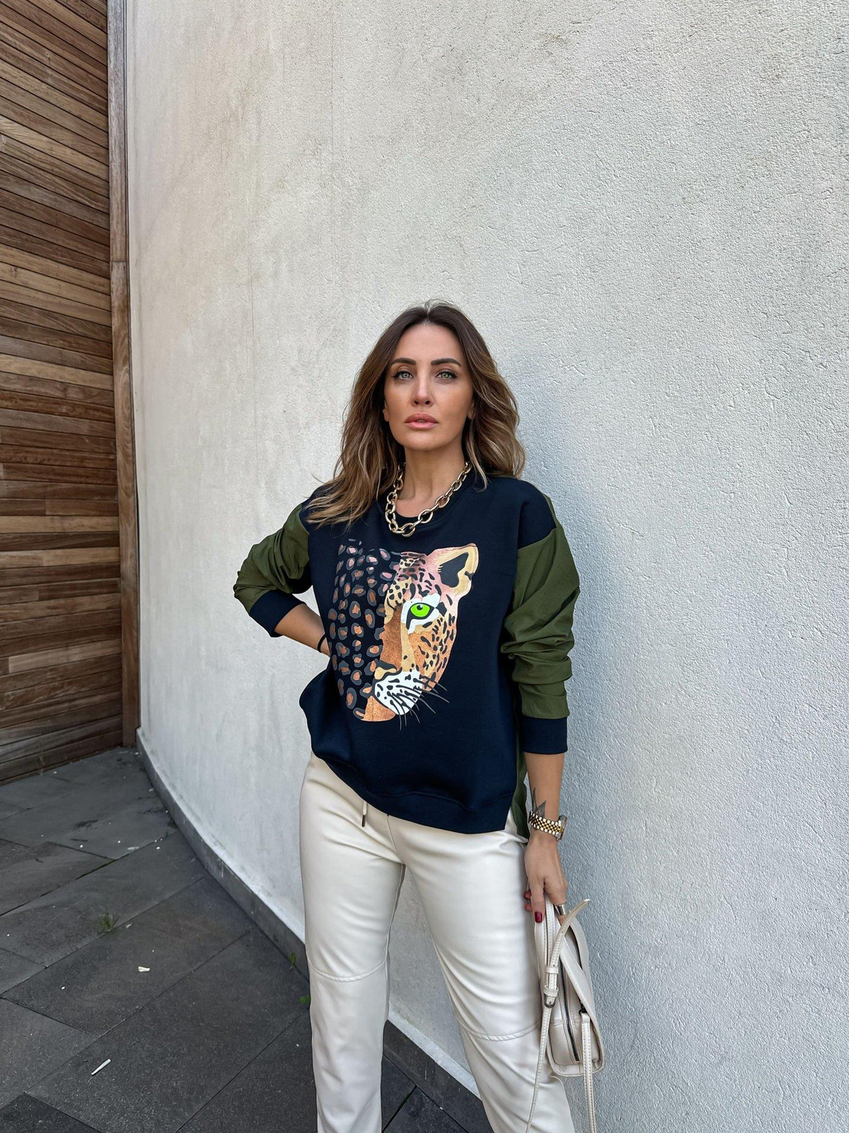 Lacivert Kaplan Figürlü Sweatshirt
