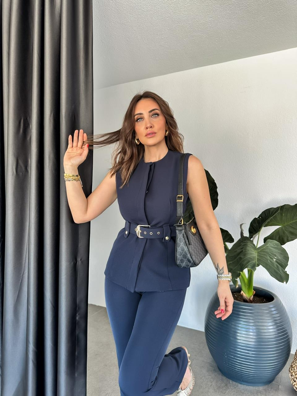 Lacivert Kemerli Yelekli Şık Takım