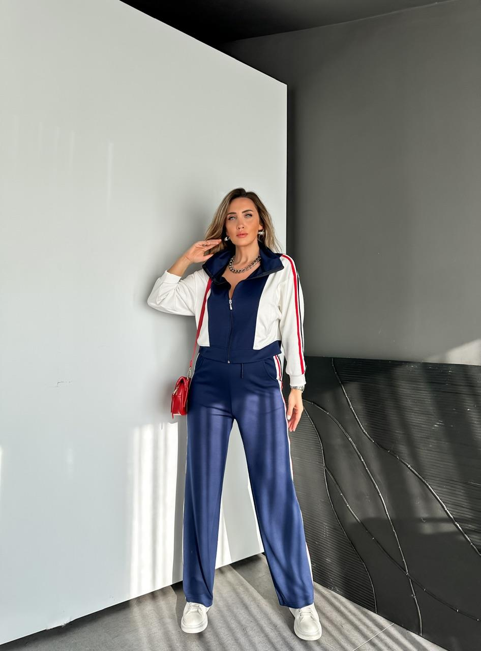 Lacivert Kırmızı Şeritli Spor Takım
