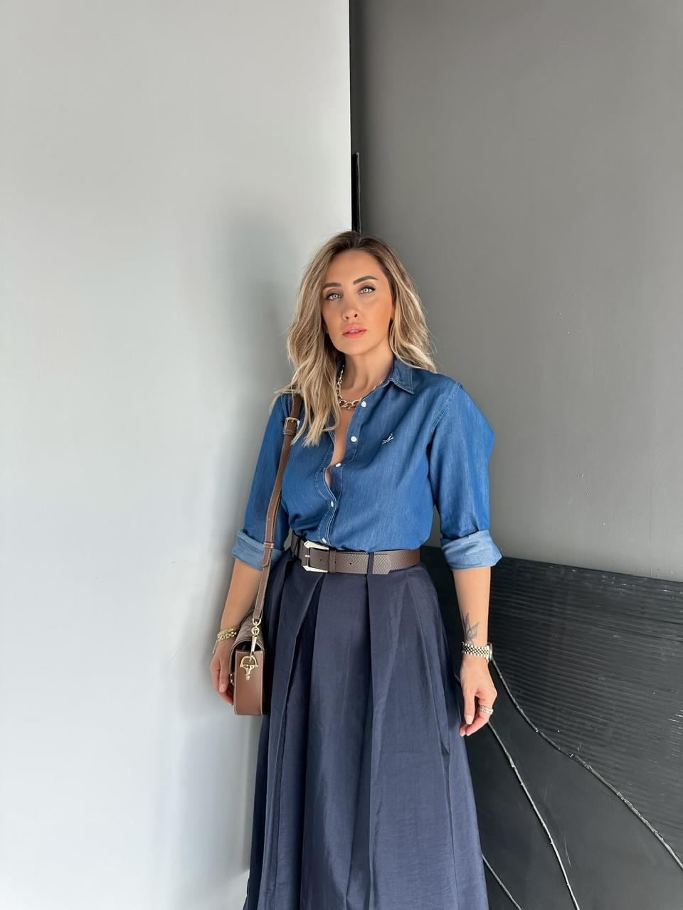 Lacivert Kuş Nakışlı Kot Gömlek