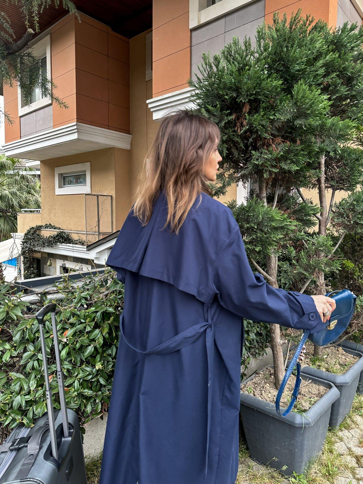 Lacivert Kuşaklı Oversize Trençkot