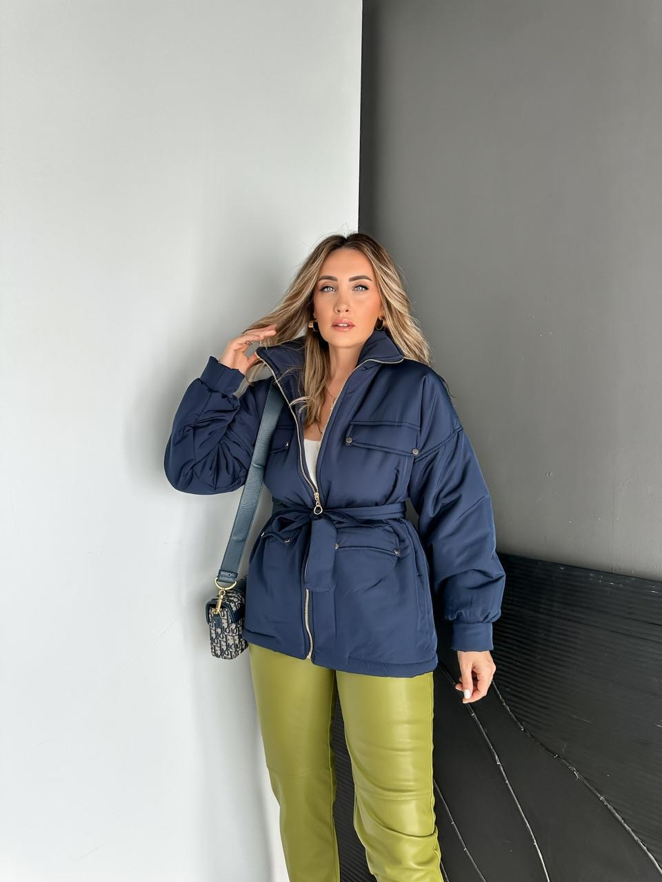 Lacivert Kuşaklı Şişme Mont