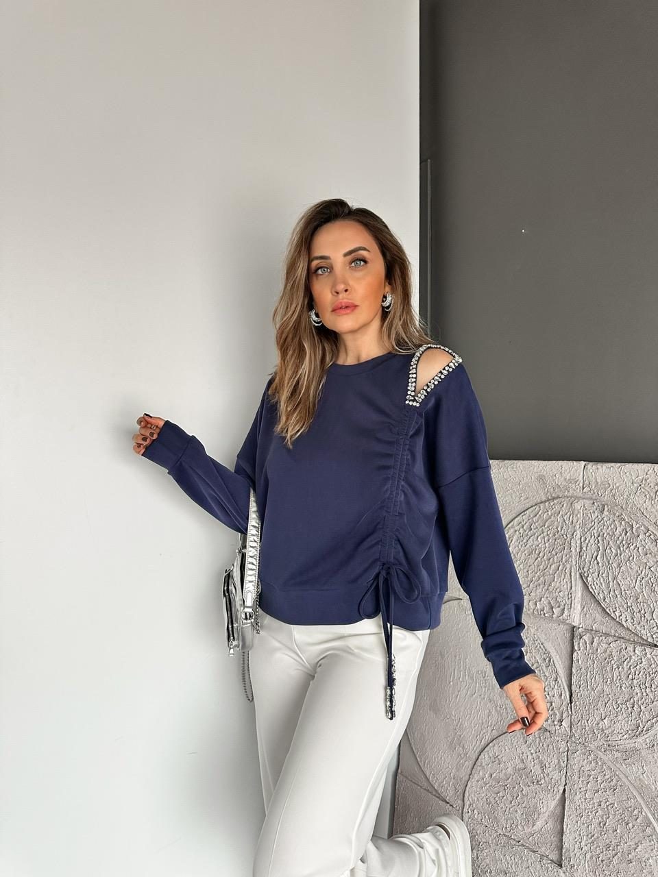 Lacivert Omuz Dekolteli Taşlı Sweatshirt