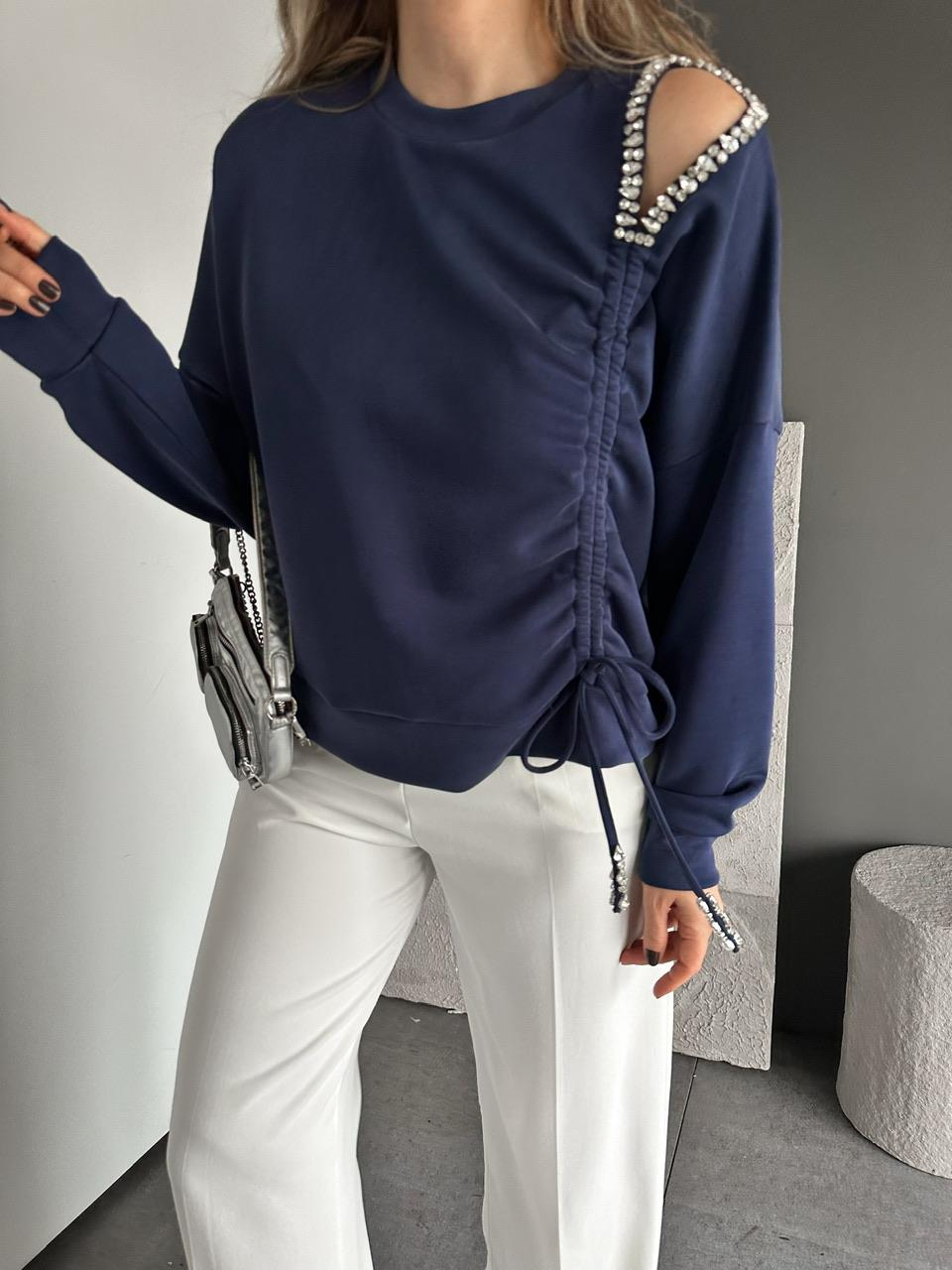 Lacivert Omuz Dekolteli Taşlı Sweatshirt