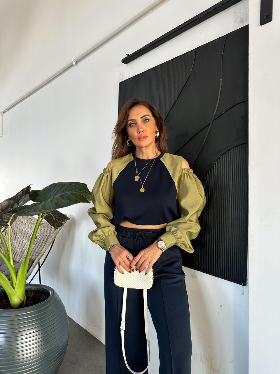 Lacivert Omuz Detaylı Paraşüt Kollu Sweatshirt