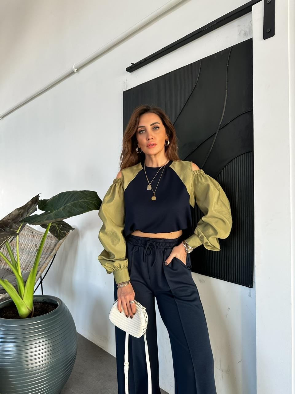 Lacivert Omuz Detaylı Paraşüt Kollu Sweatshirt
