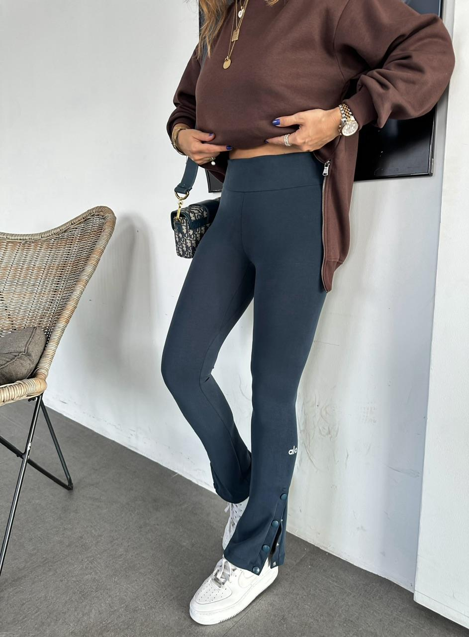 Lacivert Paçası Çıtçıtlı Orijinal Pantolon