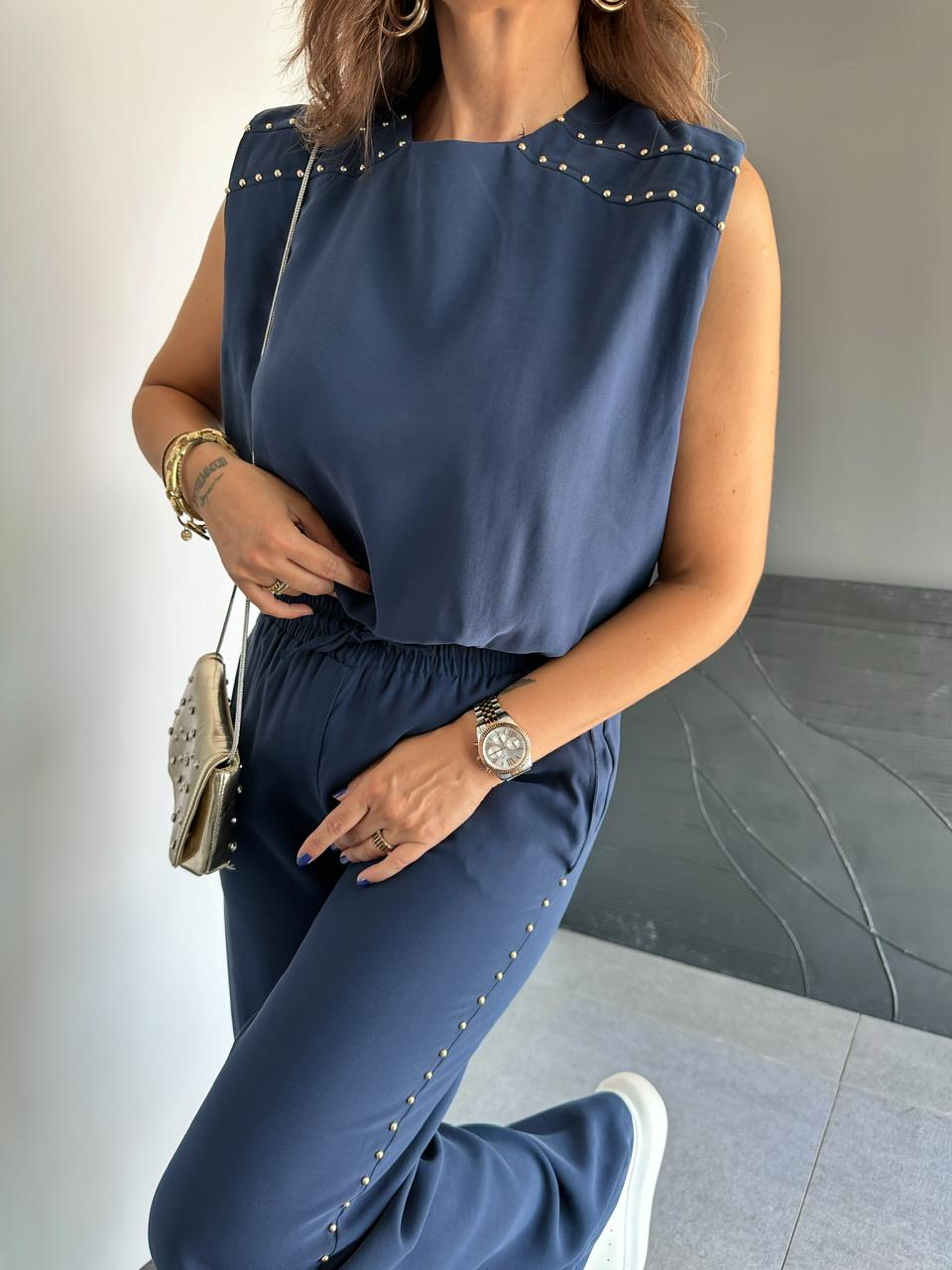 Lacivert Pantolon Ve Bluzlu Zımbalı Takım