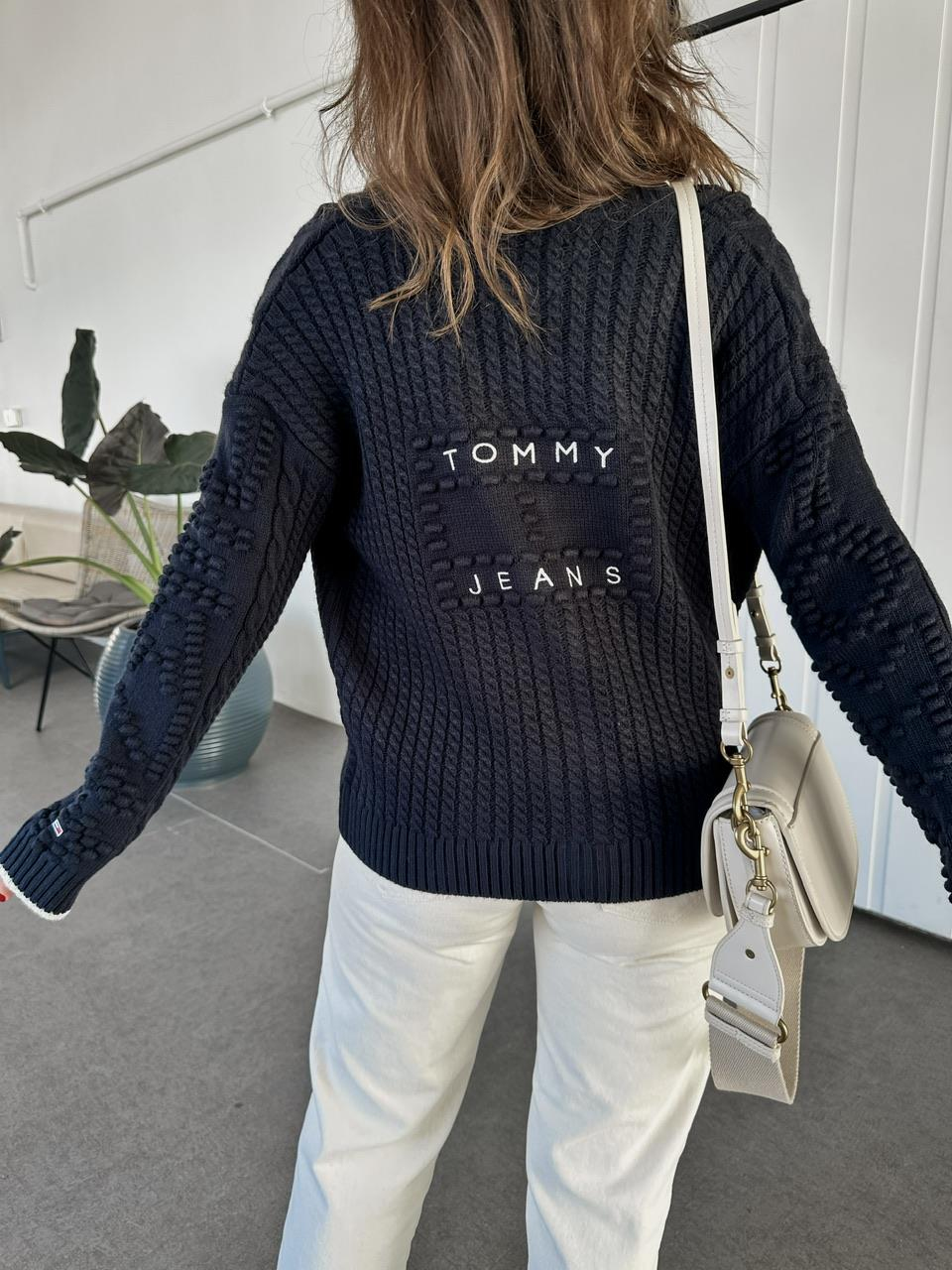 Lacivert Saç Örgülü Tommy Hırka
