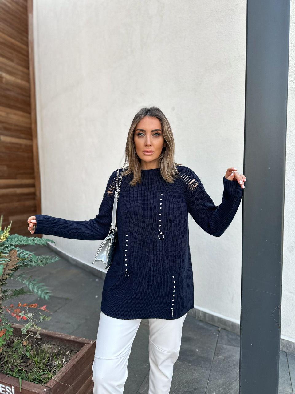 Lacivert Taş ve Halka Detaylı Kazak