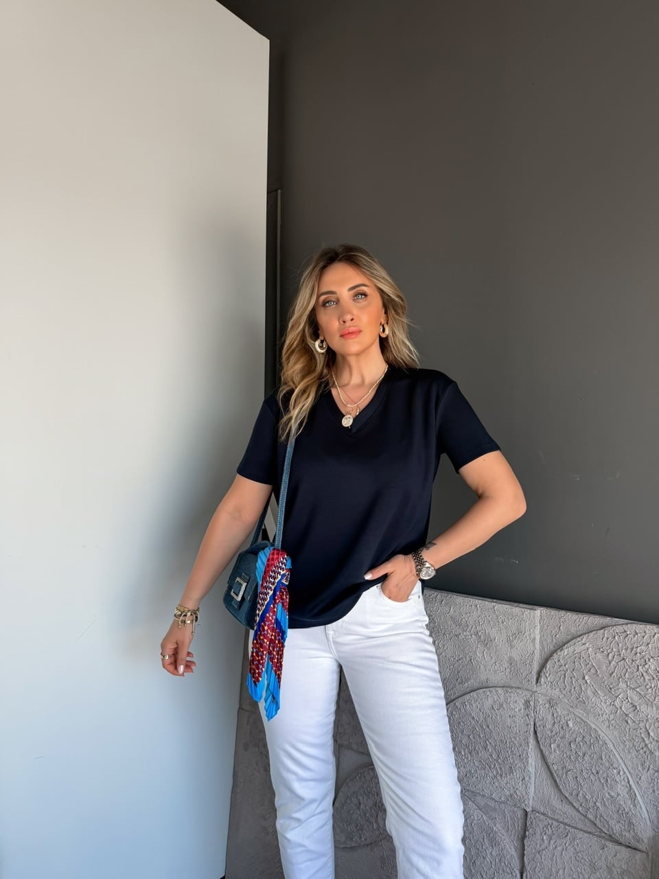Lacivert V Yaka Modal Basic Tshirt