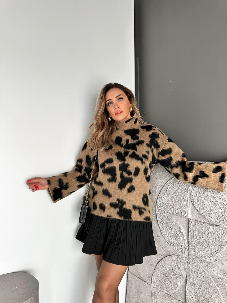Leopar Balıkçı Yaka Dokulu Kazak