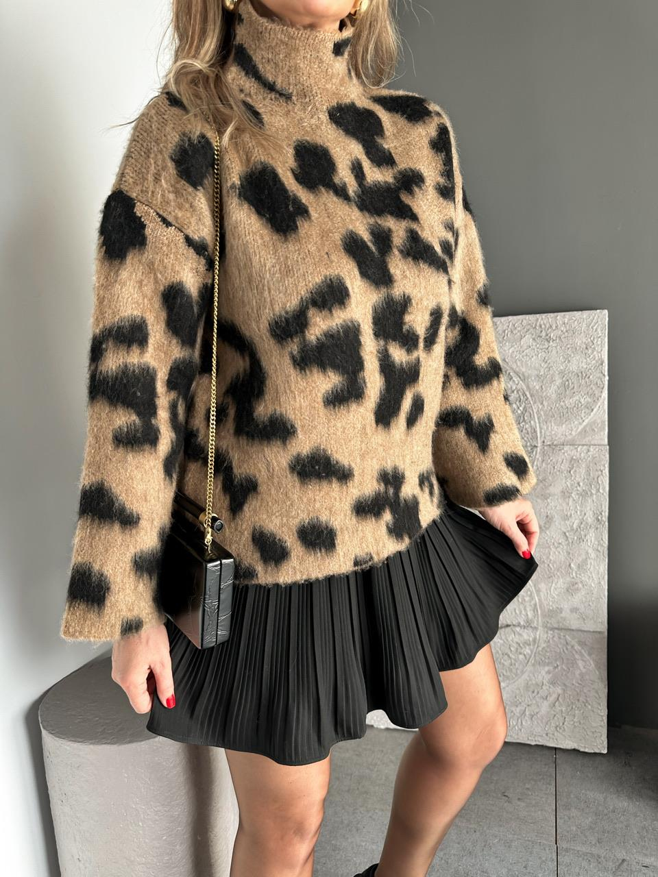 Leopar Balıkçı Yaka Dokulu Kazak