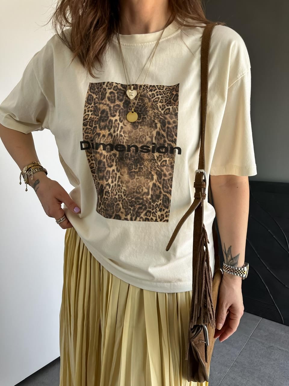 Leopar Baskılı Dimension Tshirt