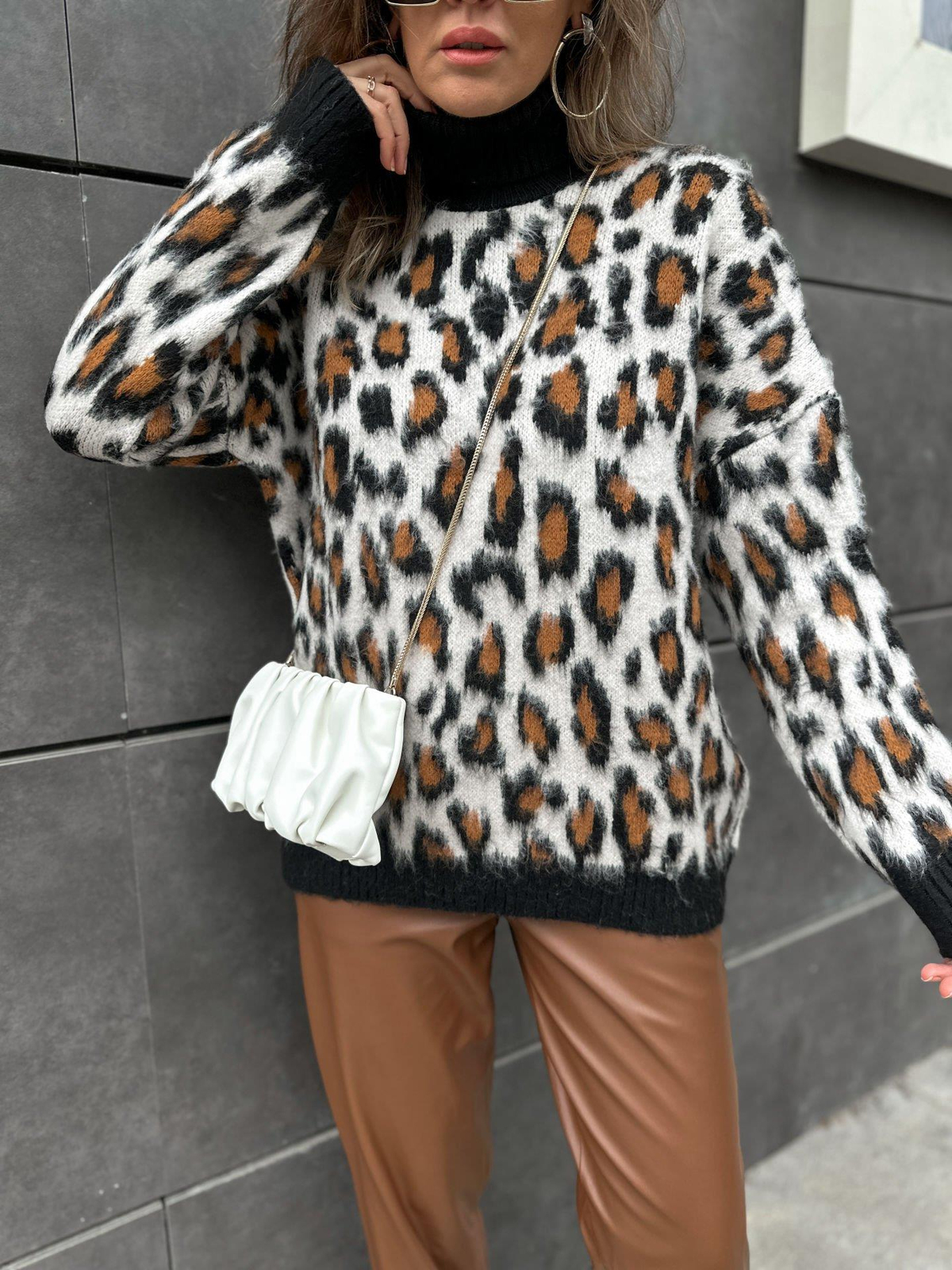 Leopar Boğazlı Dokulu Kazak