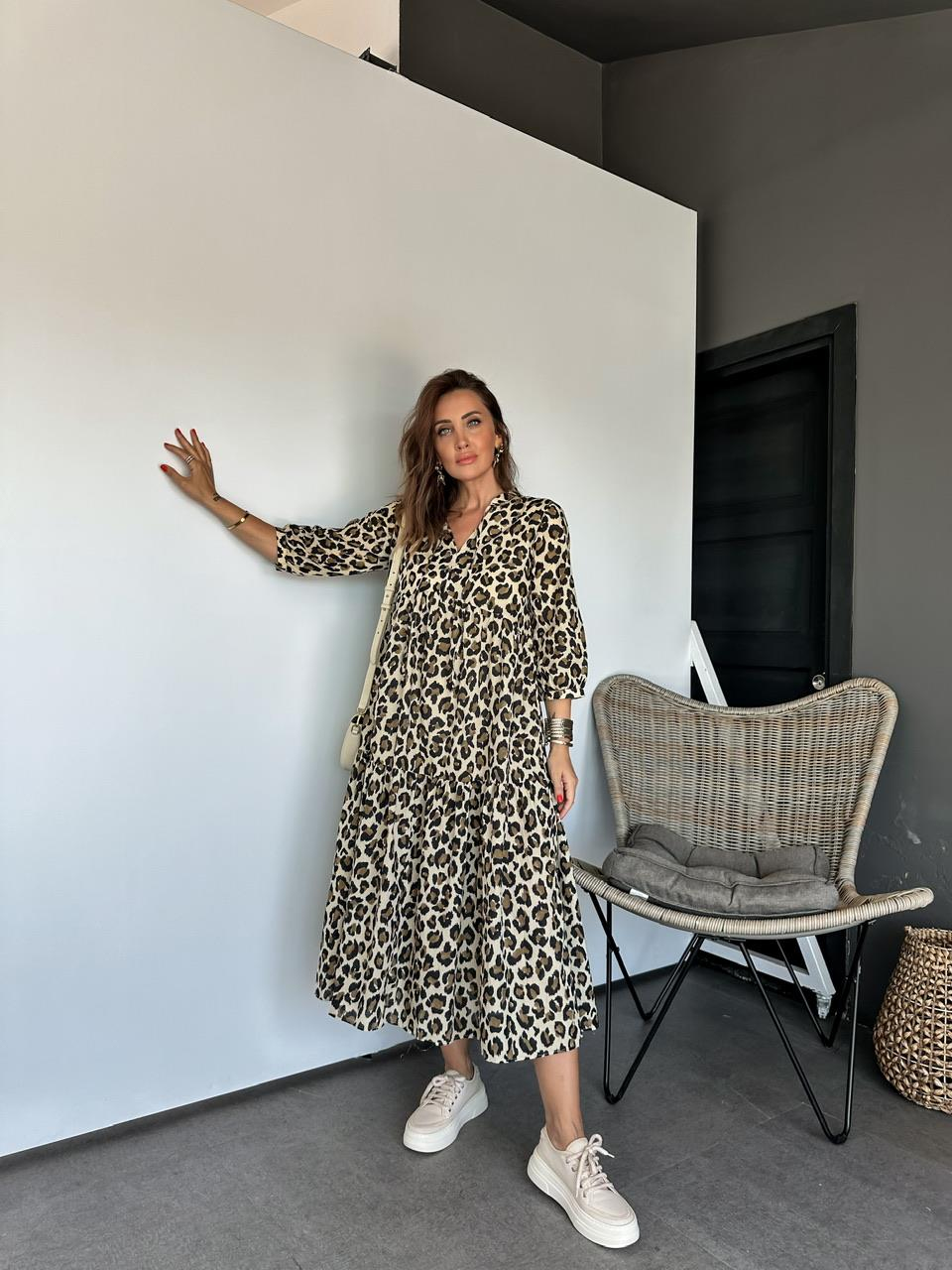 Leopar Desenli Volanlı Salaş Elbise