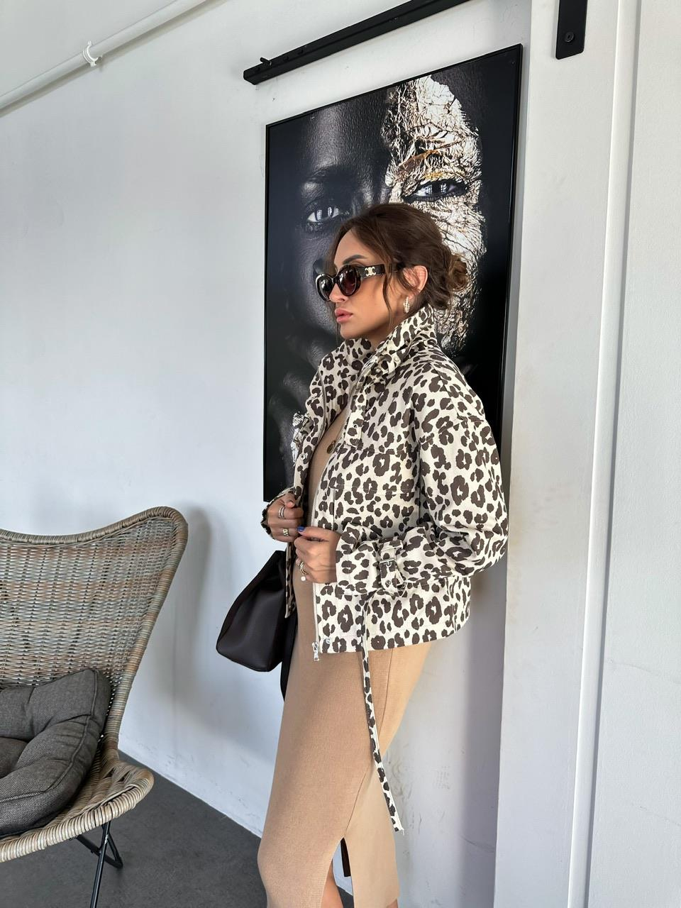 Leopar Dik Yakalı Manşetli Ceket