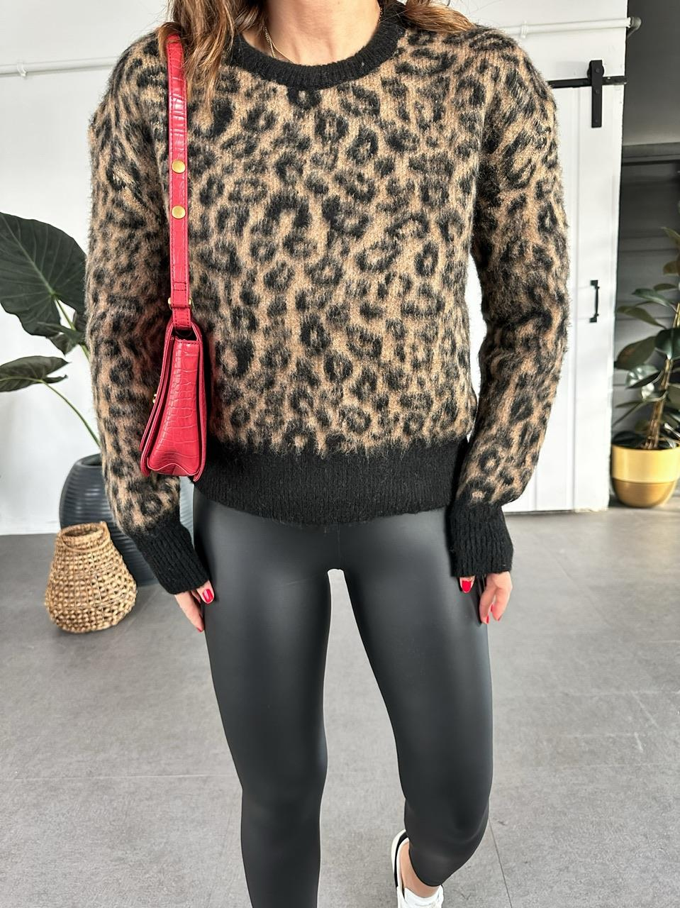 Leopar Dokulu Bisiklet Yaka Kazak