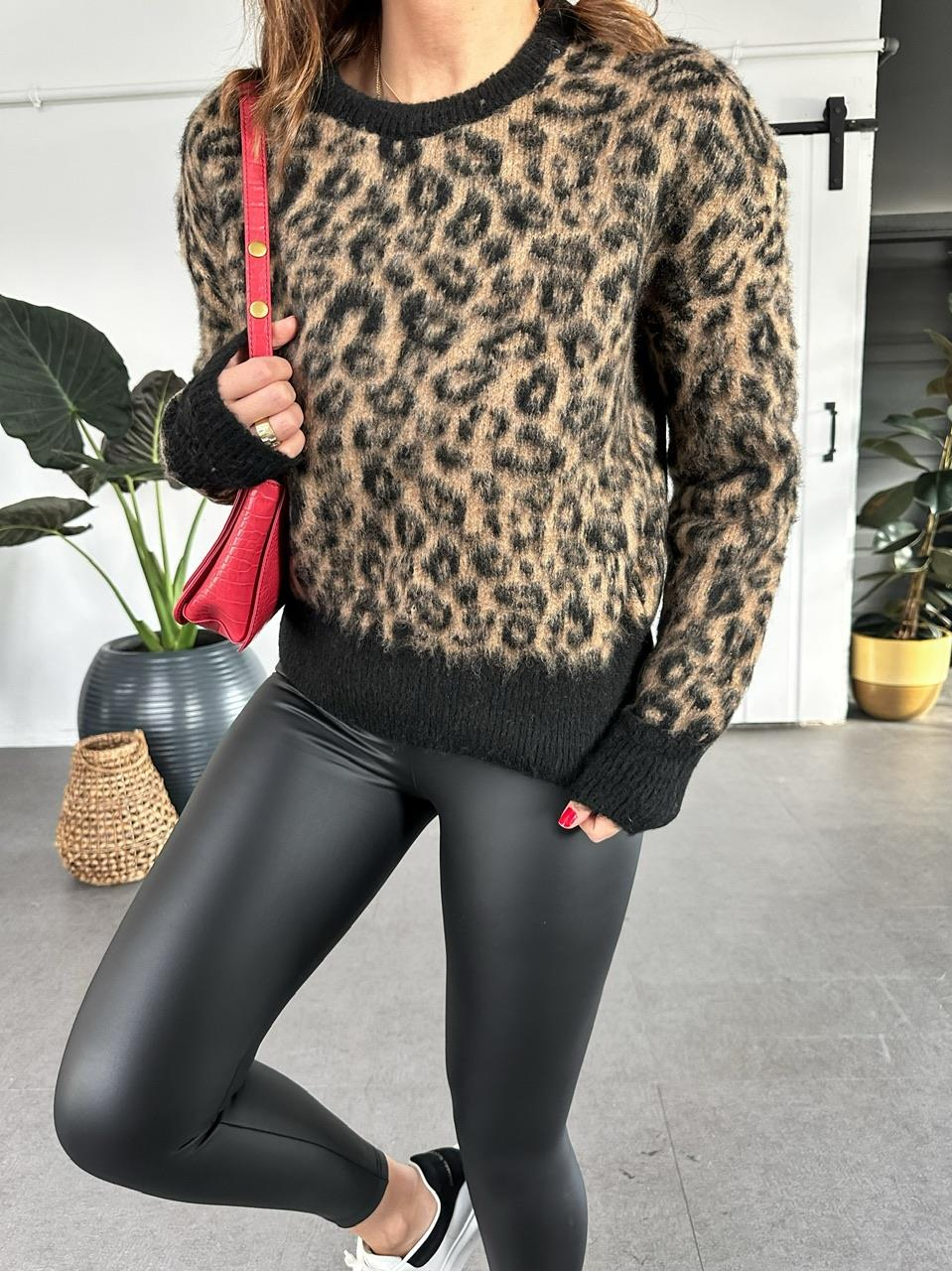 Leopar Dokulu Bisiklet Yaka Kazak