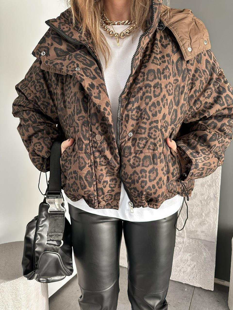Leopar Kapşonlu Şişme Mont