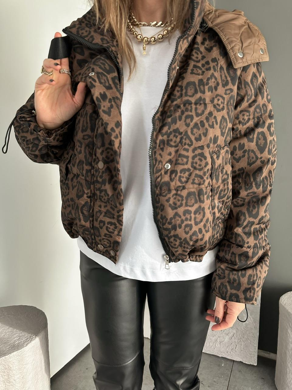 Leopar Kapşonlu Şişme Mont