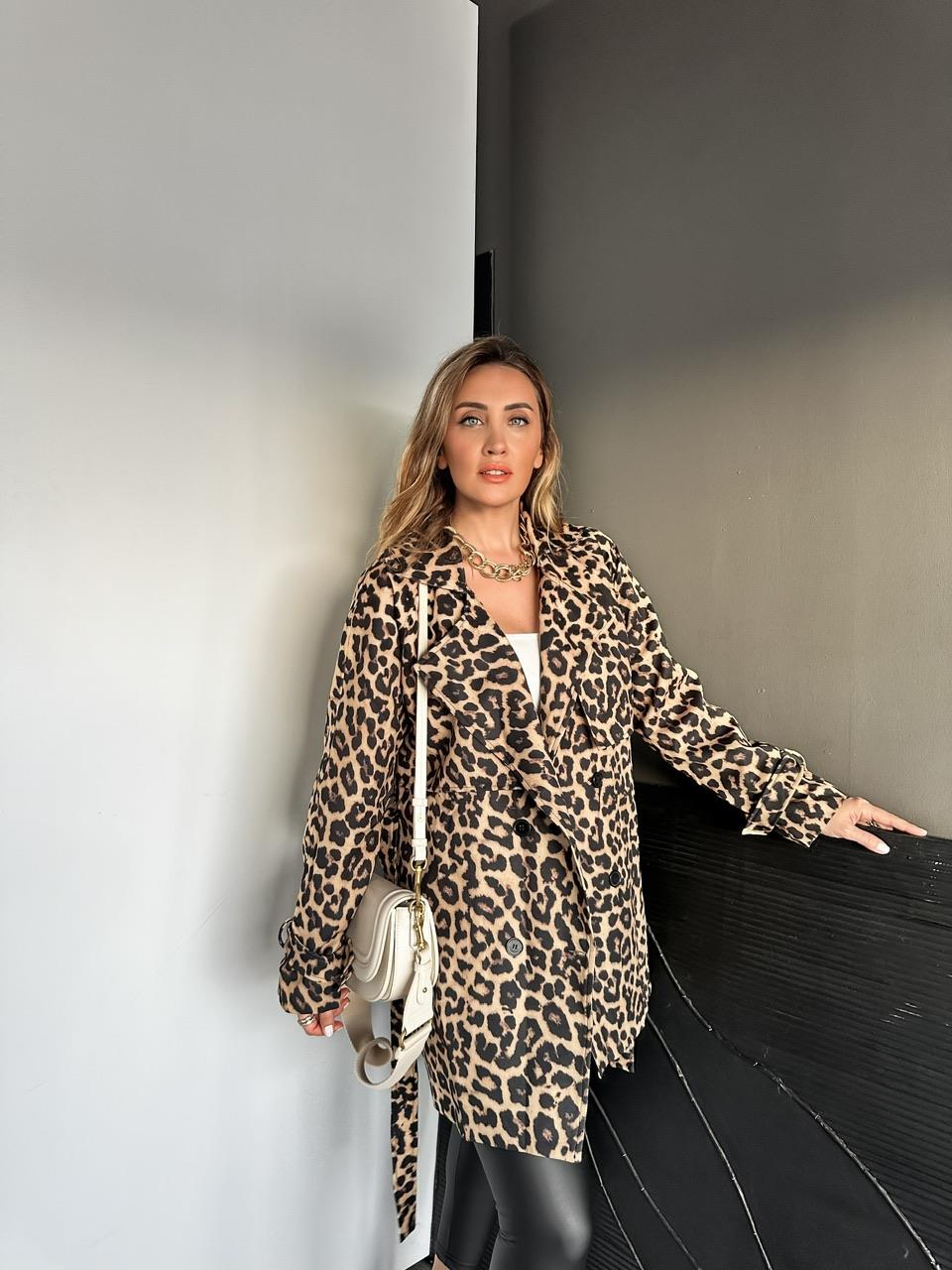 Leopar Kuşaklı Trençkot