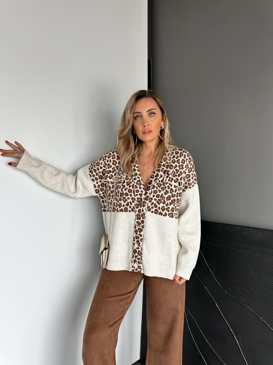Leopar Parçalı Gold Düğmeli Hırka