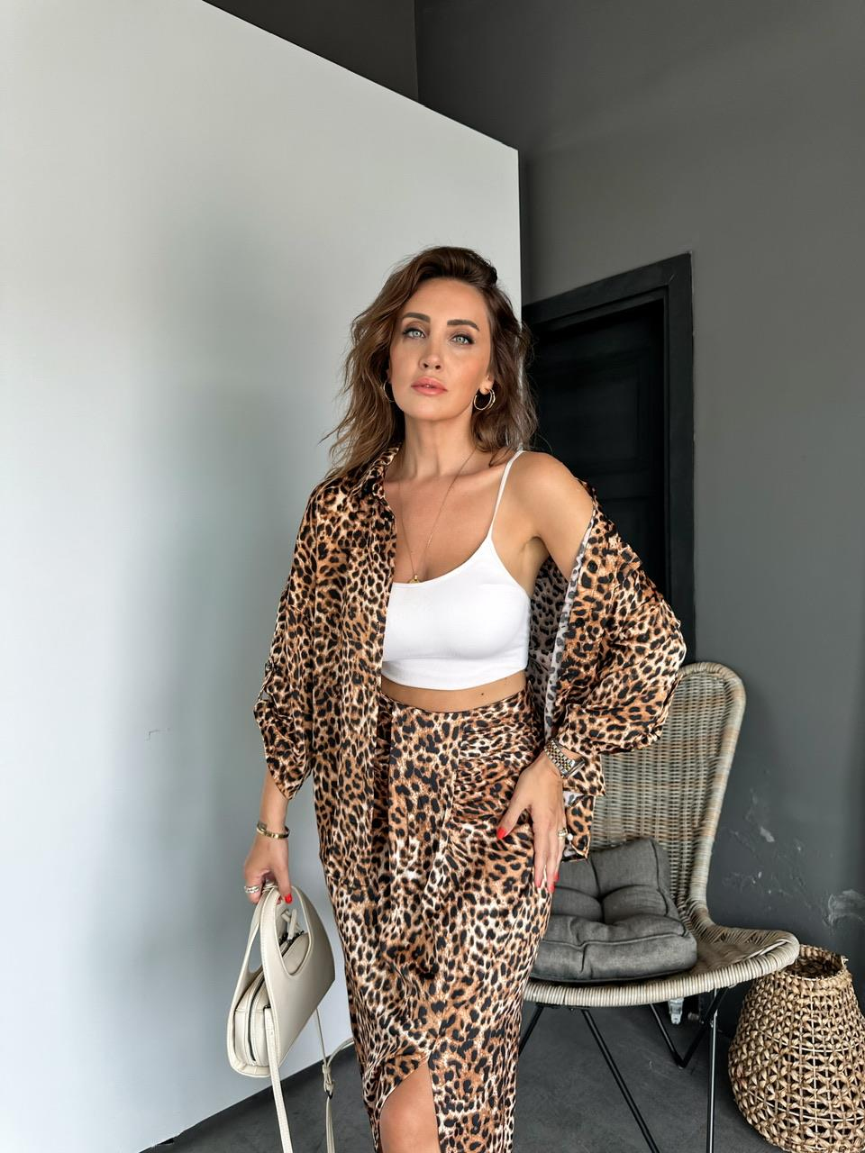 Leopar Tek Cepli Saten Gömlek