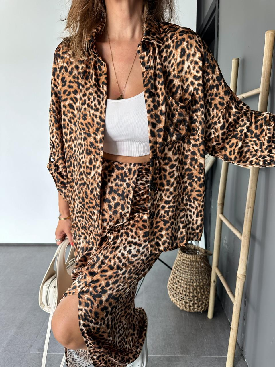 Leopar Tek Cepli Saten Gömlek