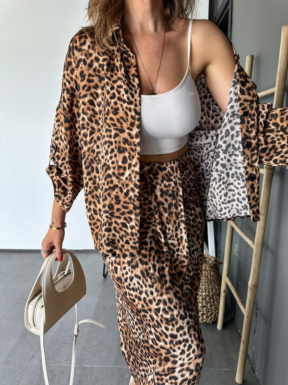 Leopar Tek Cepli Saten Gömlek