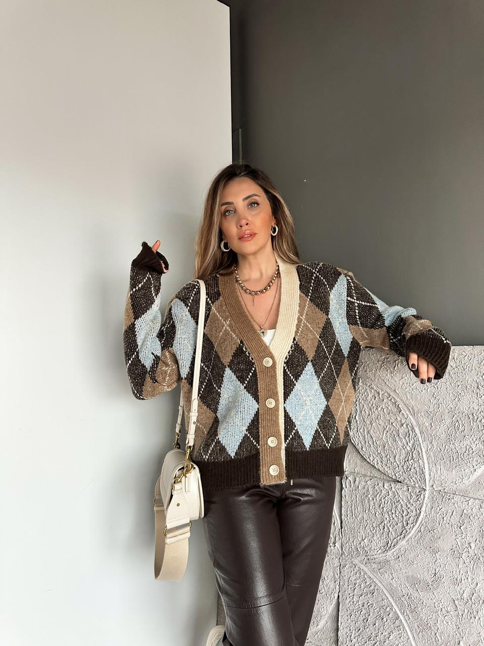 Mavi Baklava Desen Çift Renkli Hırka