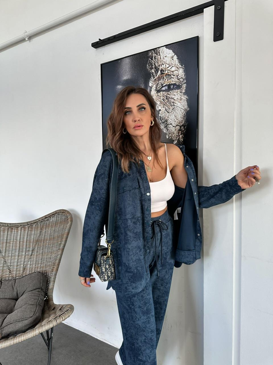 Mavi Batik Desen Gömlekli Takım