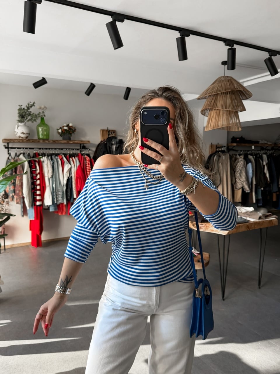 Mavi Çizgili Düşük Omuzlu Tshirt