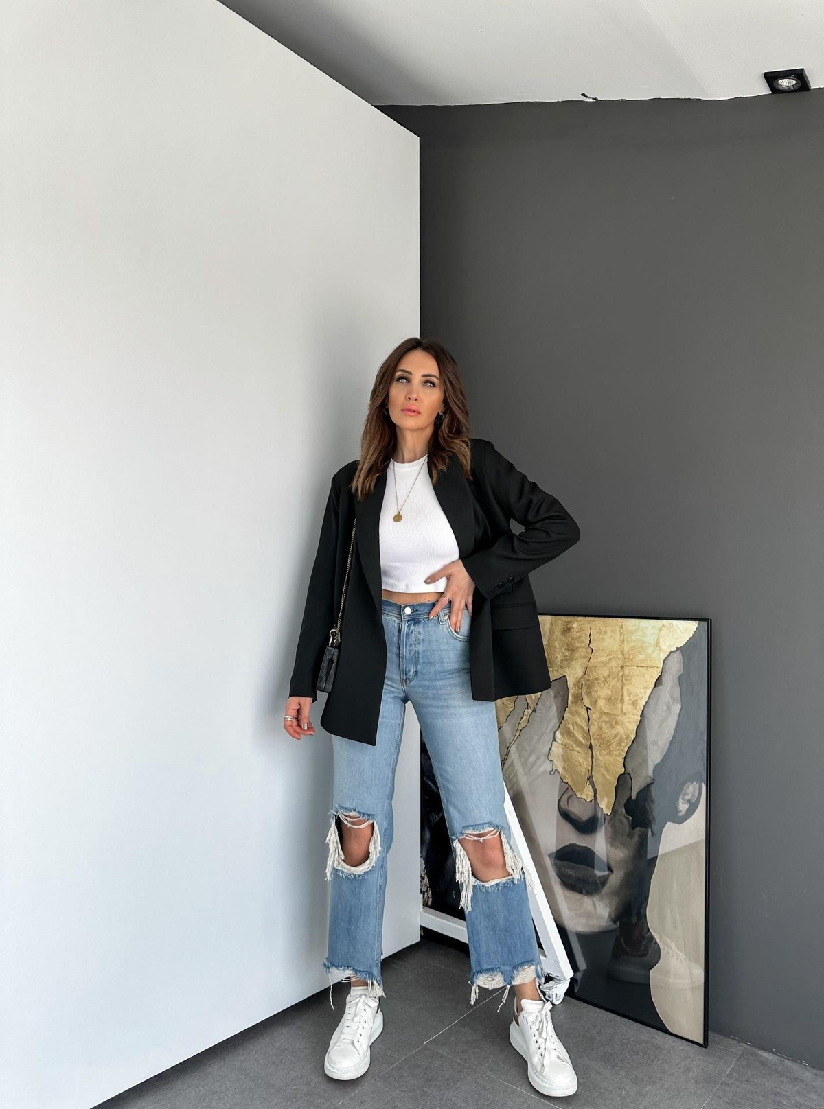 Mavi Dizleri Yırtık Premium Jean