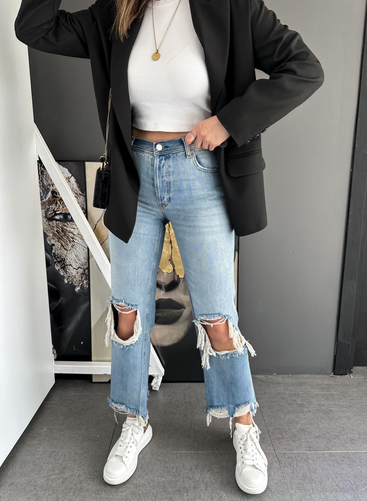 Mavi Dizleri Yırtık Premium Jean